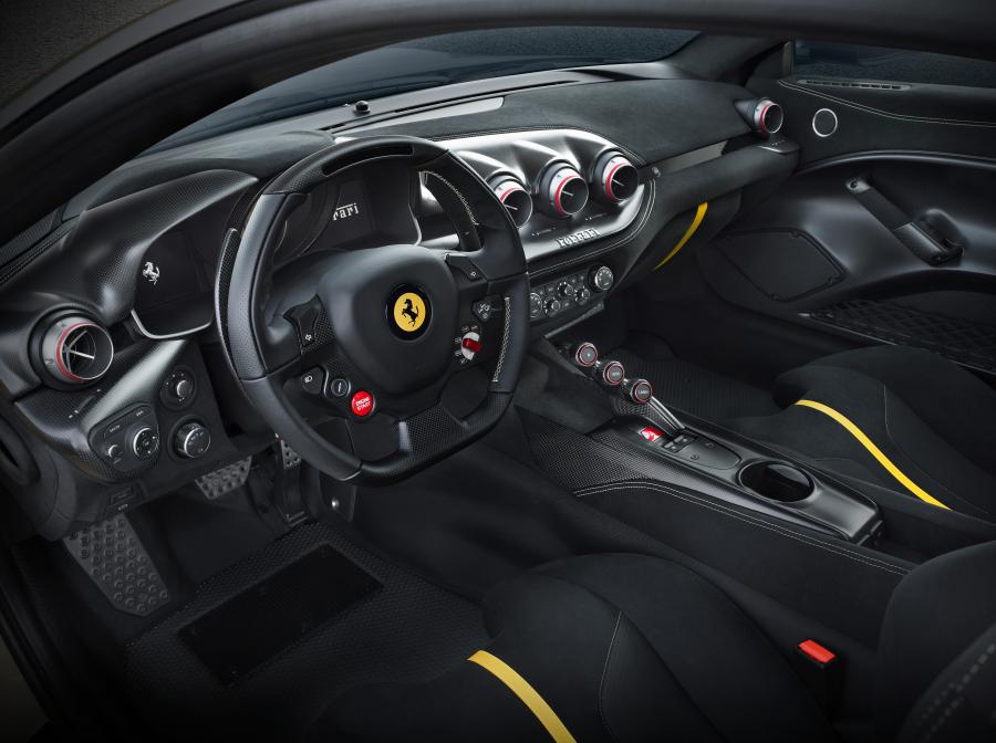 Торпедо Ferrari F12tdf 2015 года  (WW) (фото 39 из 40)